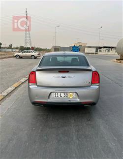 کرایسلەر 300